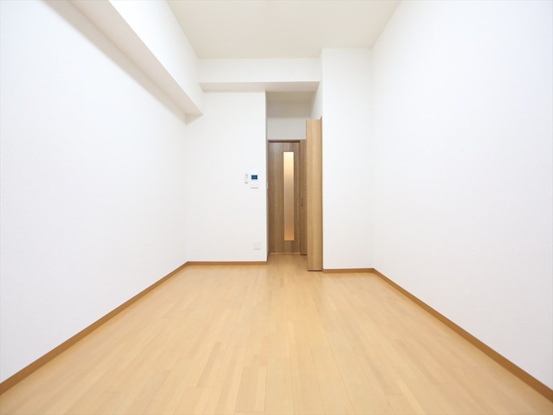 居室・リビング　洋室8帖　クローゼット付（収納充実してます）