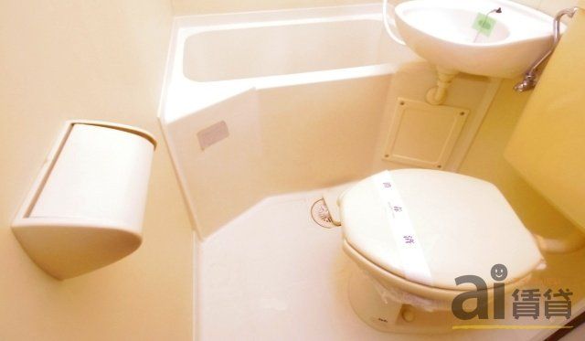 トイレ　※同仕様写真