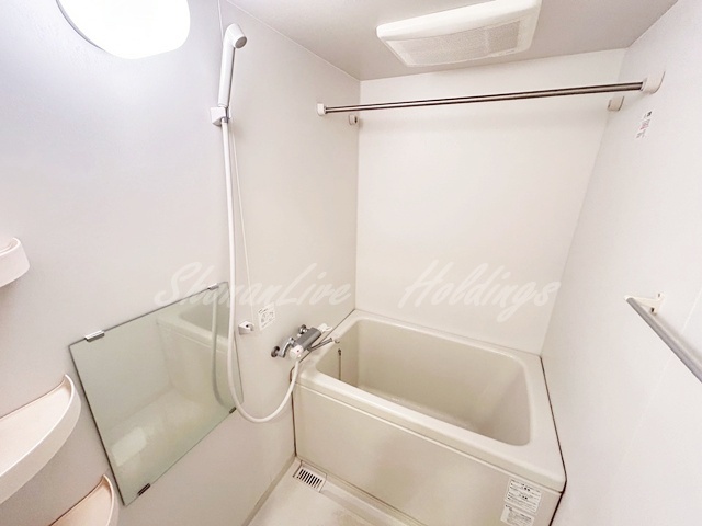 バス・シャワールーム　お風呂です