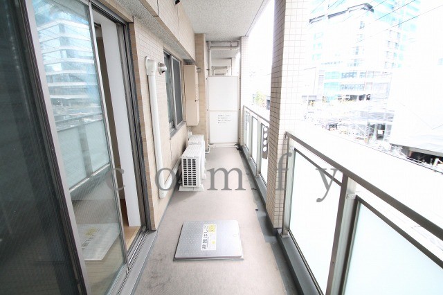 バルコニー　バルコニー