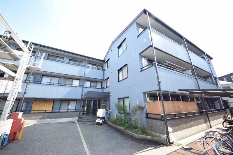 建物外観　１９９８年築です。