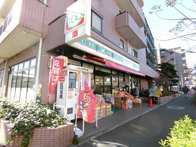 コンビニ　ローソンストア１００（コンビニ）まで670m