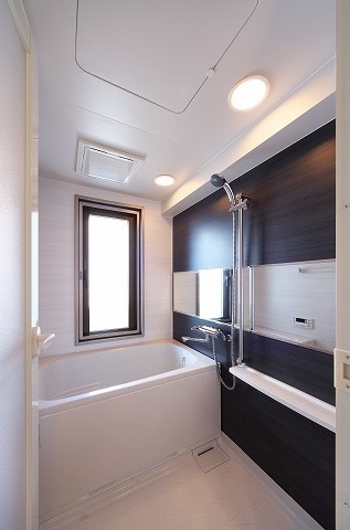 バス・シャワールーム　日々の疲れを癒すお風呂付です
