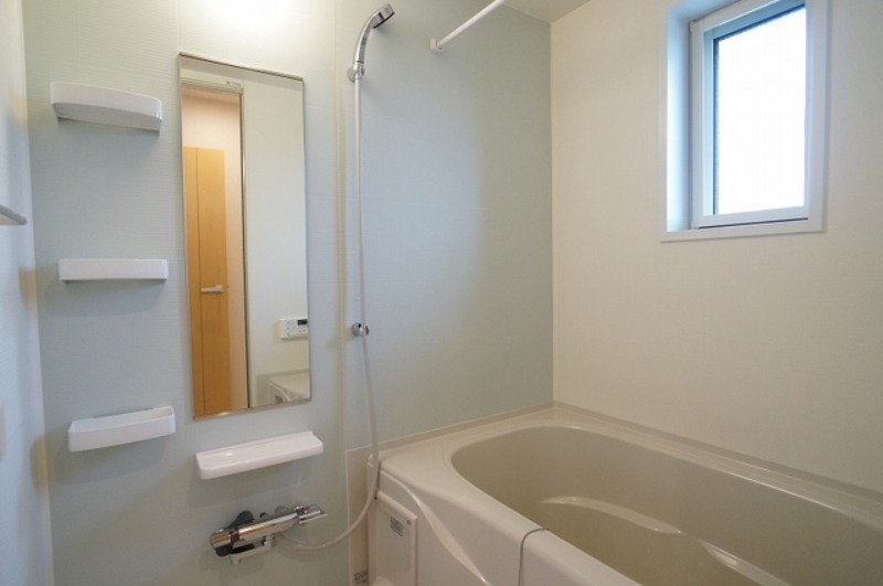 バス・シャワールーム　図面と現状に相違がある場合には現状を優先