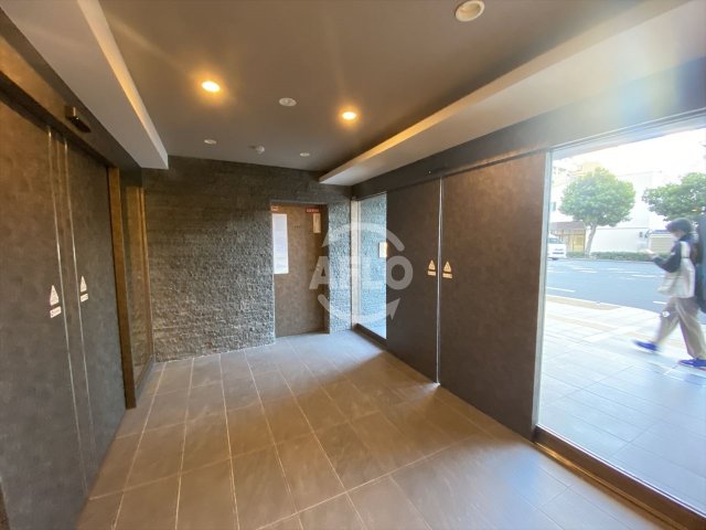 ロビー　エスリード大阪上本町レジェーロ　ロビー