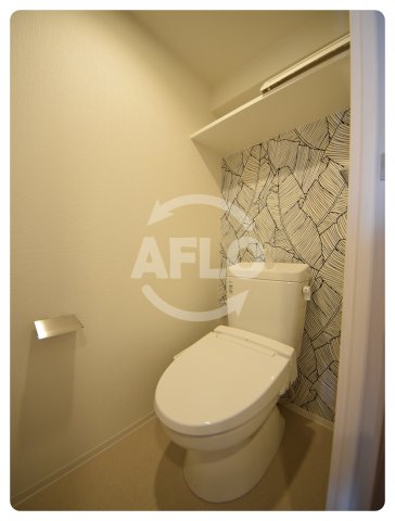 トイレ　エスリード大阪上本町レジェーロ　温水洗浄便座