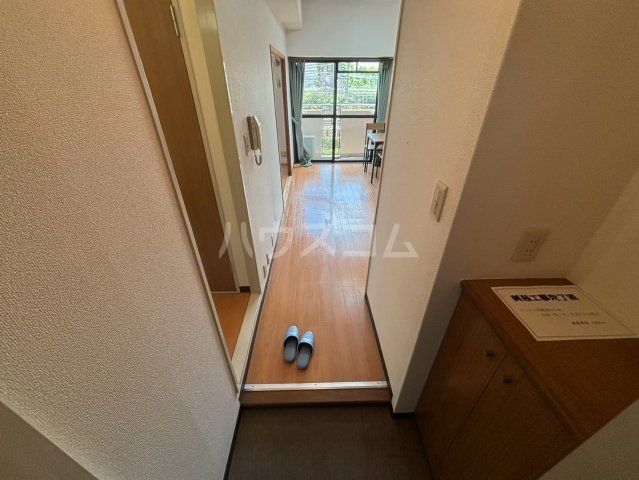 レクシア新大阪の玄関写真