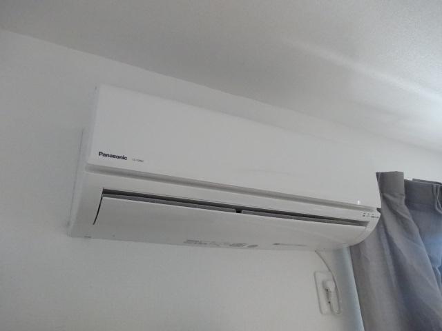 その他設備　エアコン２基付いてます。