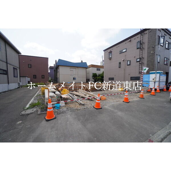 建物外観　建築中画像