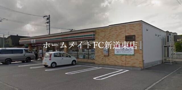 コンビニ　セブンイレブン札幌北24条東店（コンビニ）まで369m