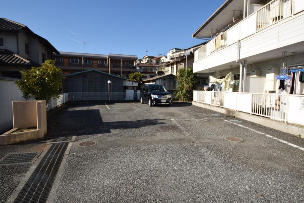 駐車場　駐車場