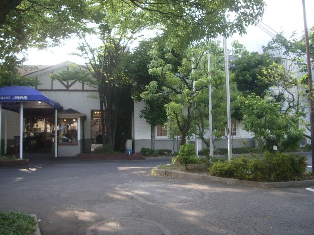 飲食店　神戸屋（飲食店）まで1100m