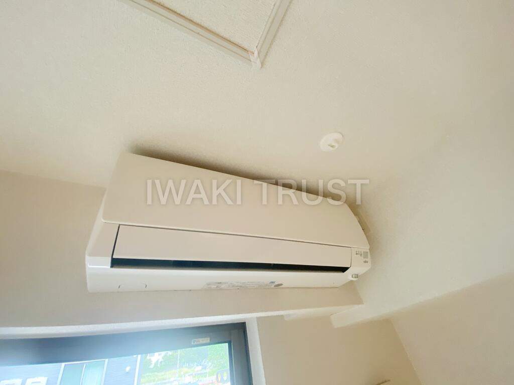 洗面設備　※同型タイプの参考写真