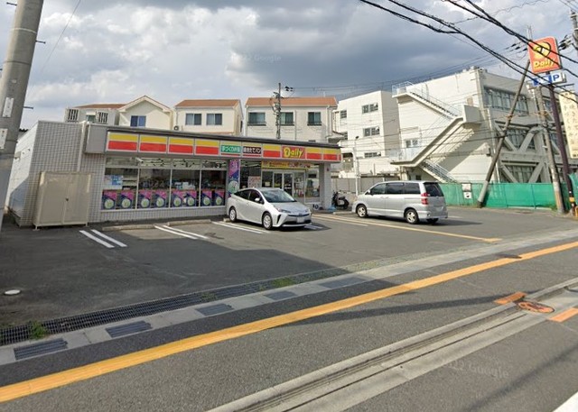 コンビニ　デイリーヤマザキ吹田幸町店（コンビニ）まで856m