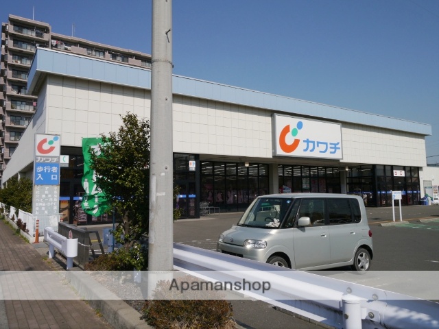 ドラックストア　（株）カワチ薬品／入間店（ドラッグストア）まで461m