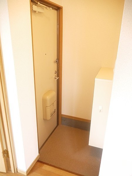玄関　落ち着いた玄関です