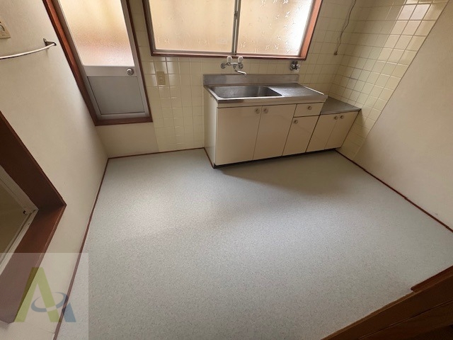 三田貸家2号棟の居間写真