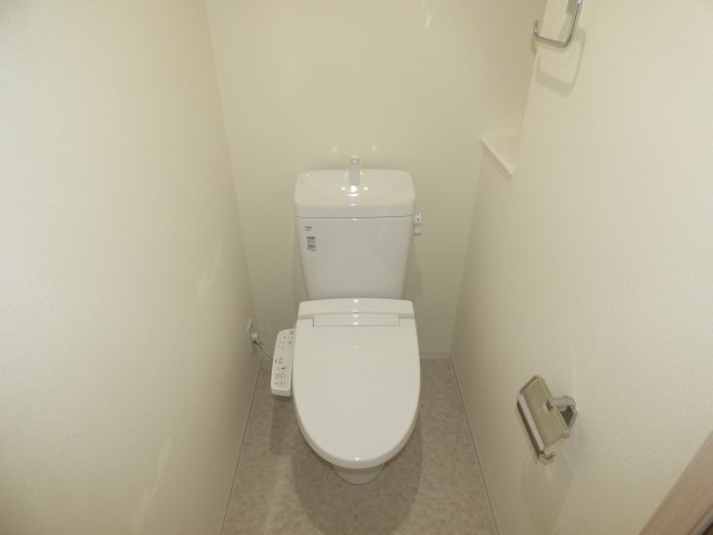 トイレ　コンパクトで使いやすいトイレです　参考写真