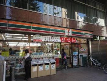 コンビニ　セブンイレブン渋谷恵比寿南3丁目店（コンビニ）まで893m