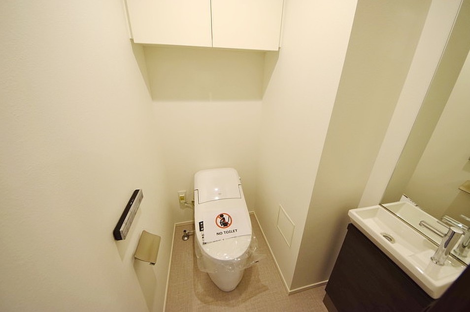 トイレ　落ち着いたトイレです