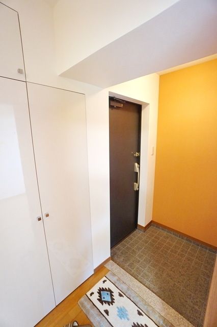 玄関　※別部屋参考写真です