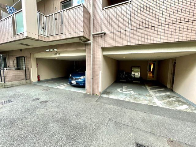 駐車場　☆駐車場☆