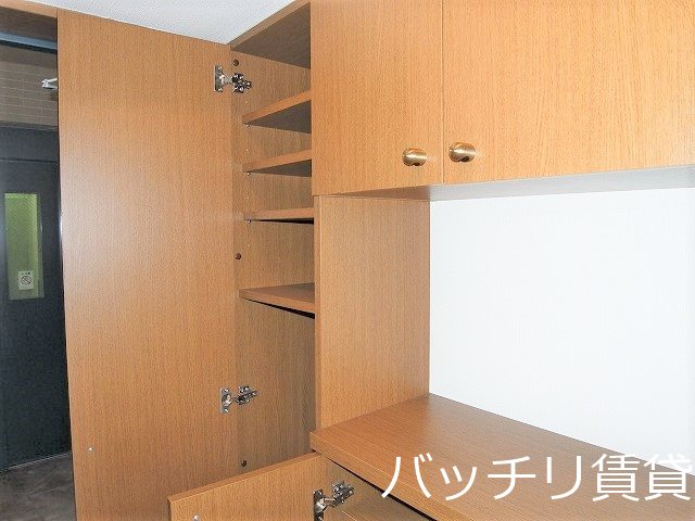 玄関　別号室イメージの為、現状を優先致します。