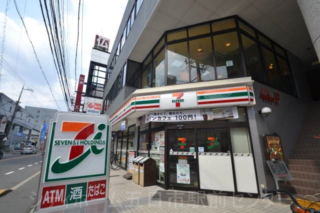 コンビニ　セブンイレブン広島楽々園店（コンビニ）まで422m