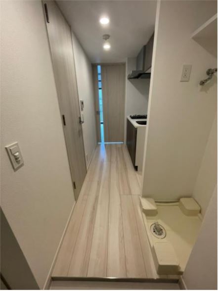 玄関　他のお部屋の参考写真となります。