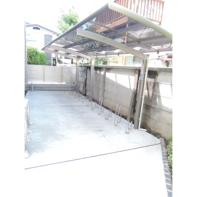 その他共有部分　駐輪場あります
