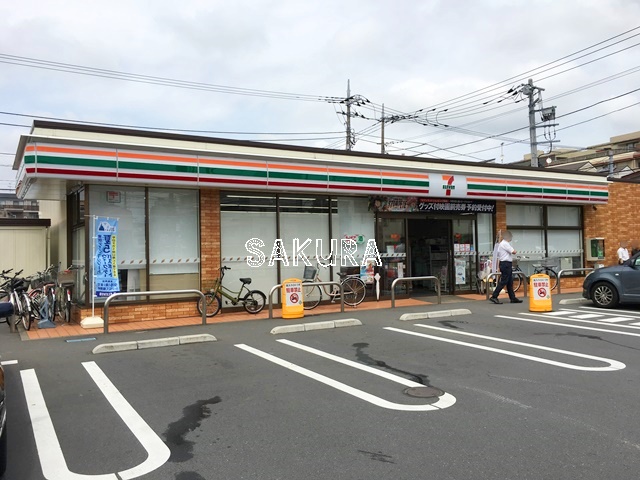 コンビニ　セブン-イレブン川崎下小田中店（コンビニ）まで588m