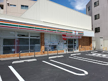 コンビニ　セブンイレブン 赤羽岩淵駅前店（コンビニ）まで767m