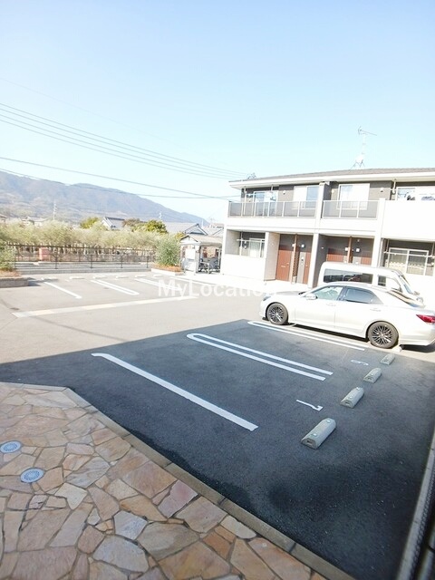 駐車場　☆敷地内に駐車場があります☆