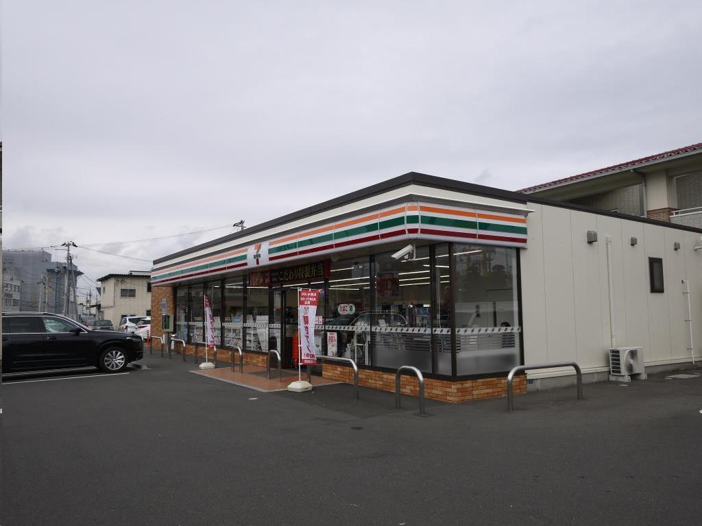 コンビニ　セブンイレブン仙台六丁の目駅前店（コンビニ）まで468m