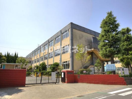 小学校　松戸市立稔台小学校（小学校）まで670m