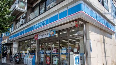 コンビニ　ローソン大田中央７丁目店（コンビニ）まで357m
