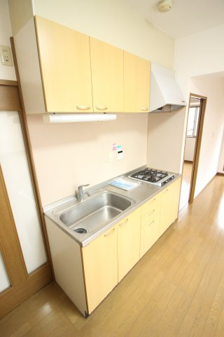 キッチン　【同間取り参考写真】ベルドゥムール　豊島区西巣鴨1