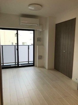 その他部屋・スペース　落ち着いて過ごせるお部屋なので、寝室にいかがでしょうか