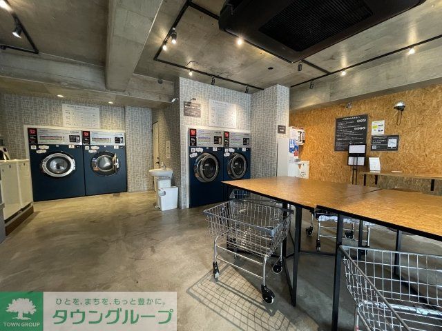 その他共有部分　物件から徒歩６分にもコインランドリーあり