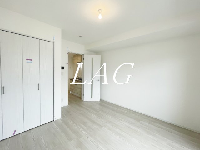 居室・リビング　洋室のお部屋です。（同仕様です。）