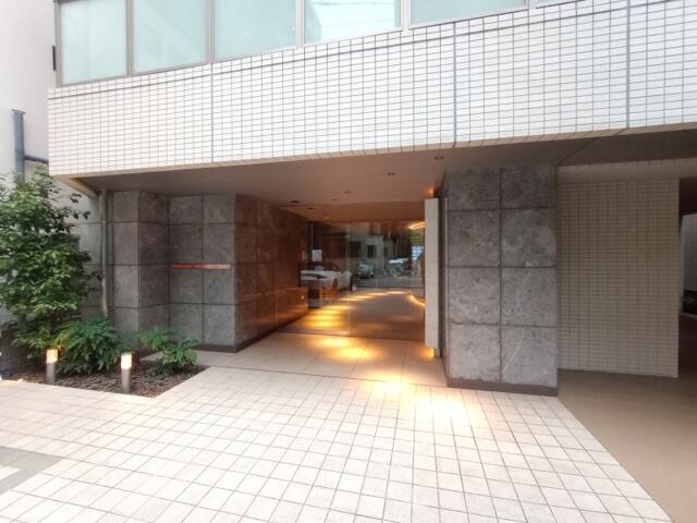 ロビー　?