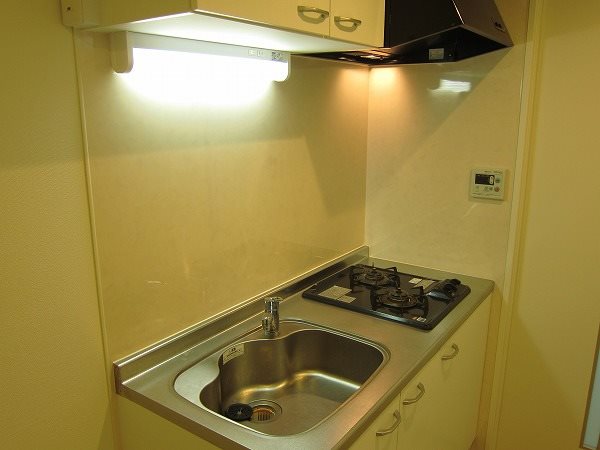 キッチン　同建物別部屋のお写真です。
