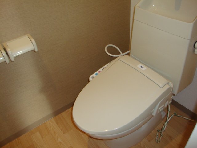 トイレ　シャワー付トイレ