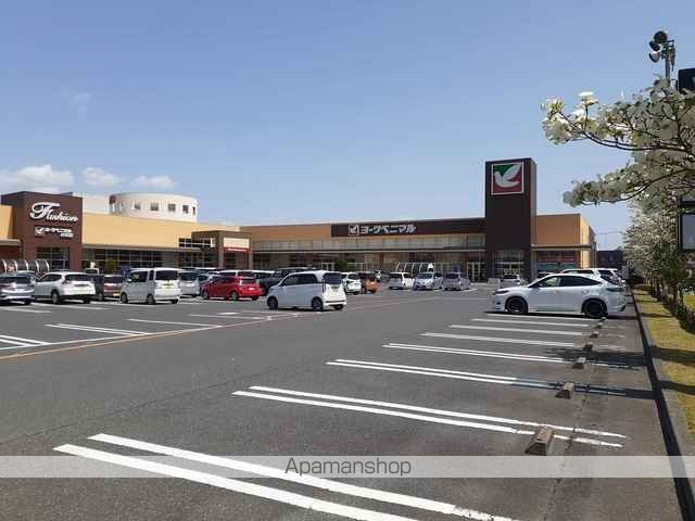 ショッピングセンター　ヨークベニマル　赤塚店（ショッピングセンター）まで980m
