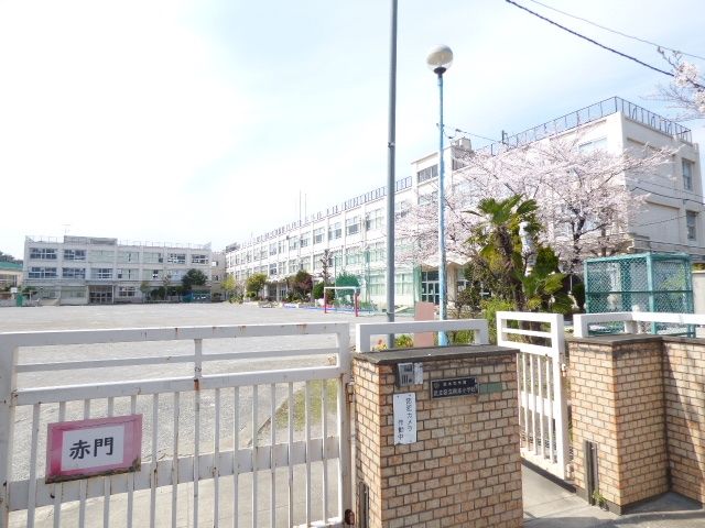 小学校　興本扇学園足立区立興本小学校（小学校）まで510m