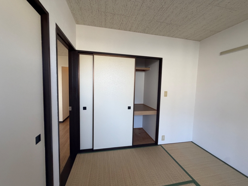 リビング西山町の内装写真
