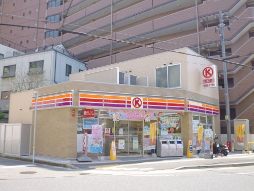 コンビニ　ファミリーマート 明石小久保二丁目店（コンビニ）まで75m