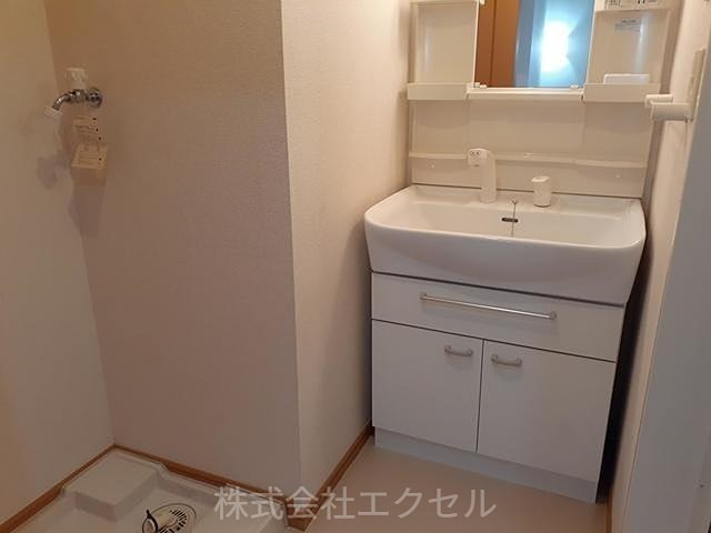 洗面設備　独立洗面台です。