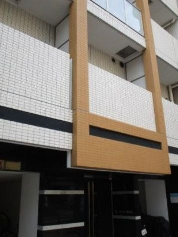 エントランス　LEXE入谷／レグゼイリヤ