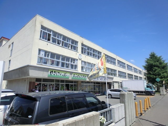 その他　発寒西小学校（その他）まで770m